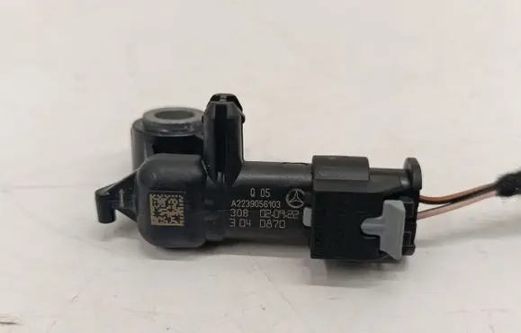Mercedes-Benz EQE v295 Airbag deployment crash/impact sensor A2239056103