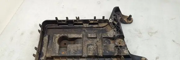 Volkswagen Touran I Battery box tray 1K0915333B