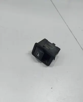 BMW 3 E46 Tailgate glass/window release handle 