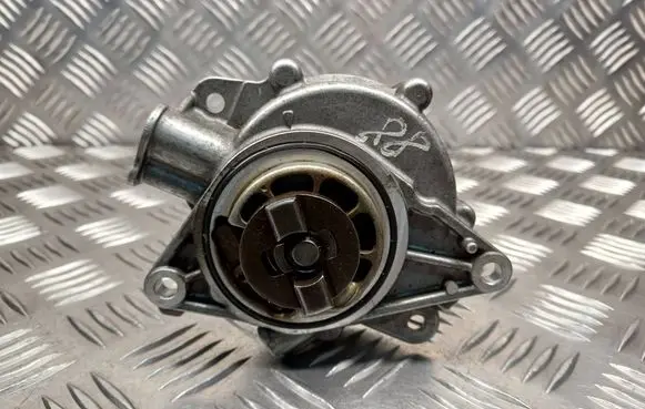 Peugeot 308 Vacuum pump 759792002
