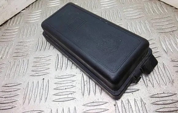 Mini Cooper Countryman R60 Fuse box cover 9213374