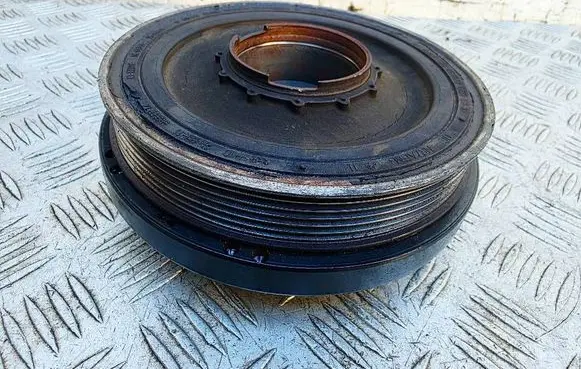 BMW 3 F30 F35 F31 Crankshaft pulley 8512072 11238512072