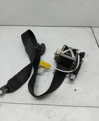 Volkswagen PASSAT B6 Front seatbelt 3C1857705F