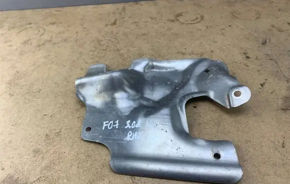 BMW 5 GT F07 Heat shield in engine bay 7224341 51487224341