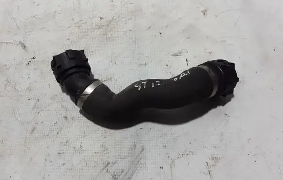 BMW 5 GT F07 Engine coolant pipe/hose 8509274