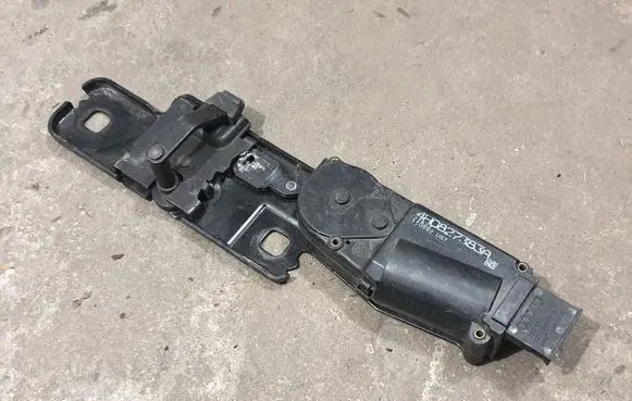 Tailgate/trunk/boot lift motor