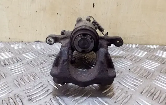 Opel Zafira C Rear brake caliper