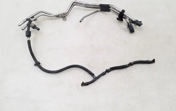 Audi A4 S4 B8 8K Fuel return line/hose 