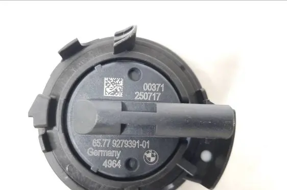 BMW 5 G30 G31 G38 Airbag deployment crash/impact sensor 9279391 65779279391
