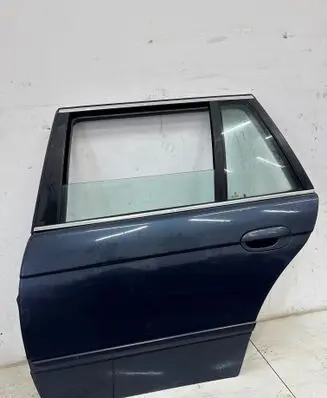 BMW 5 E39 Rear door 