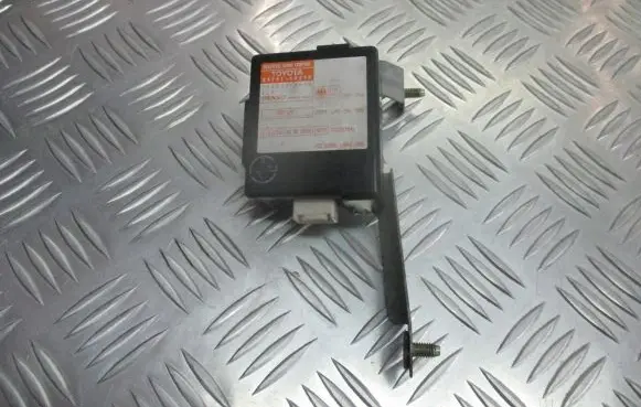 Toyota Land Cruiser (HDJ90) Door control unit/module 89741-60290