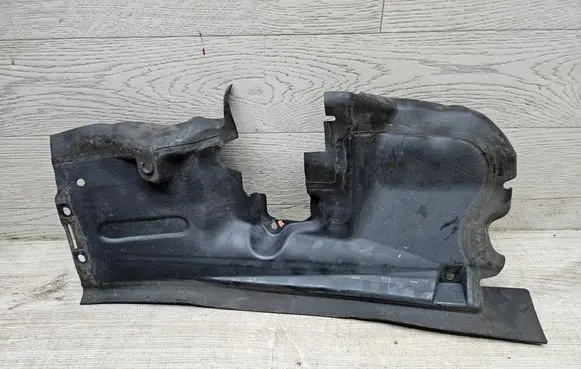 BMW Z4 E89 Intercooler air guide/duct channel 7192198