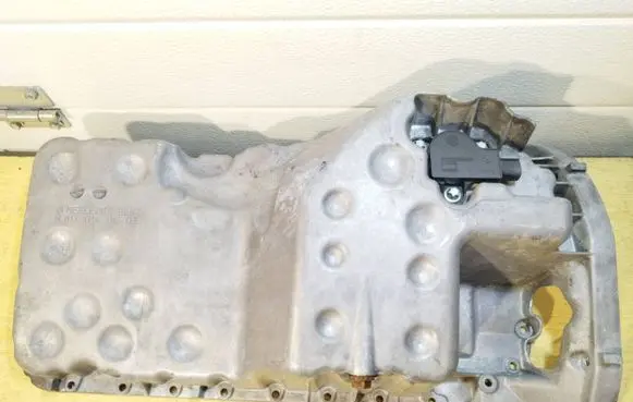 Mercedes-Benz C W203 Oil sump R6110140602