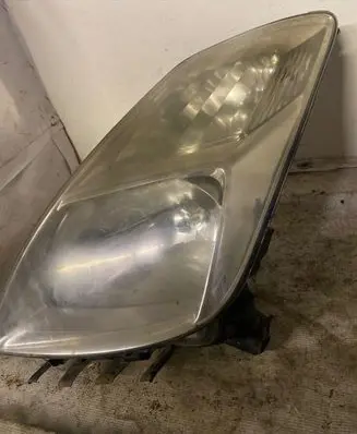 Toyota Prius (XW20) Headlight/headlamp