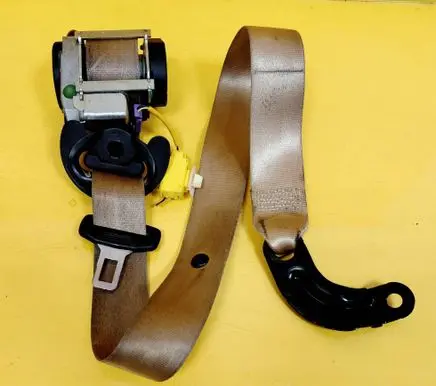 Volkswagen Golf Plus Front seatbelt 5M1857705