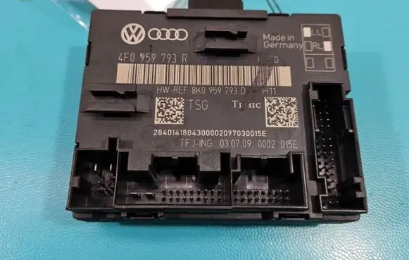 Audi A6 S6 C6 4F Central body control module 4F0959793R IMPRK1372764