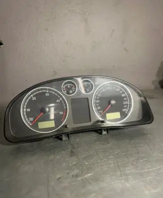 Volkswagen PASSAT B5 Speedometer (instrument cluster) 3B0920805A 110080051004
