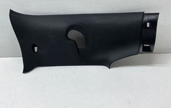 Ram 1500 (C) pillar trim 6BN37TRMAB 61868W 5110133