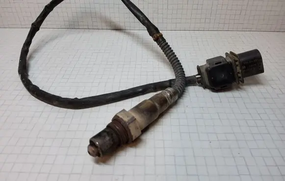 Volkswagen PASSAT B6 Lambda probe sensor 1928404687