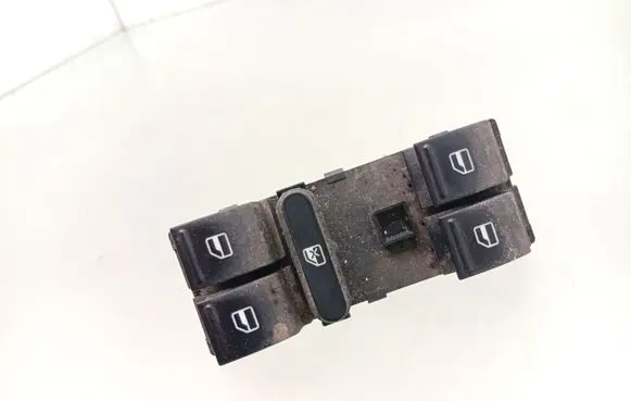 Volkswagen Golf VI Electric window control switch 1K4959857B