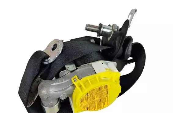 Lexus GS 300 350 430 450H Rear seatbelt M091701 E047501