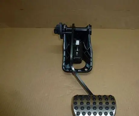 Mercedes-Benz SL AMG R230 Accelerator throttle pedal A2322900400