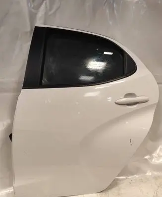 Toyota Yaris XP210 Rear door YARISIVDRZWI