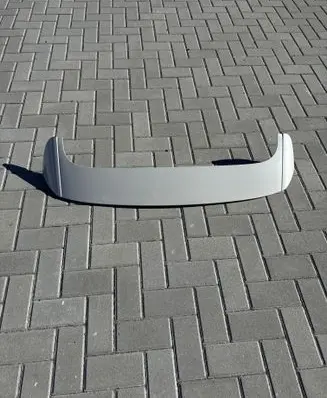 Tailgate/trunk spoiler