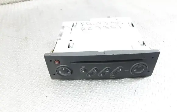 Renault Megane II Radio/CD/DVD/GPS head unit 8200483757
