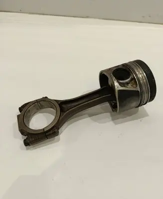 Volkswagen PASSAT B6 Piston with connecting rod 038JDE