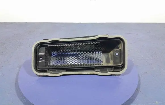 BMW X7 G07 Intercooler air guide/duct channel 9389370