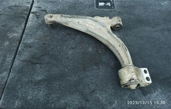 Opel Astra J Front lower control arm/wishbone