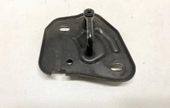 Audi A7 S7 4G Engine bonnet/hood lock/latch loop/hook 4G0823186