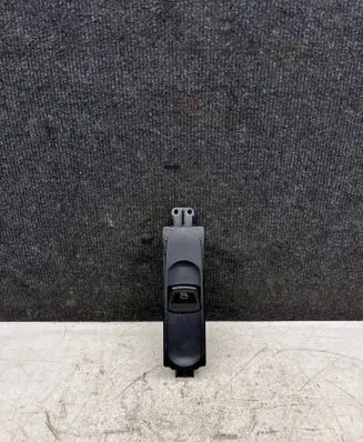 Mercedes-Benz Vito Viano W639 Electric window control switch A6395451413