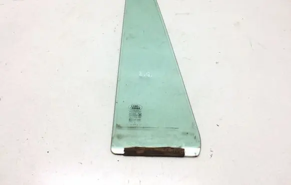 Land Rover Discovery Rear vent window glass 