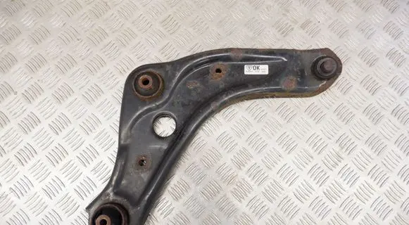 Nissan Qashqai Front lower control arm/wishbone 545004EA0B