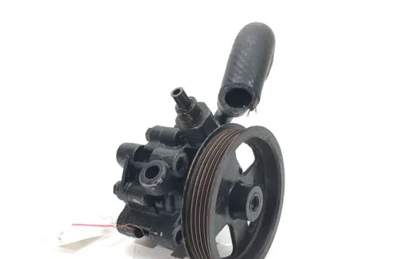 Toyota Corolla Verso E121 Power steering pump