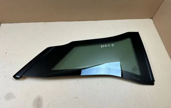 BMW i3 Rear side window 7288192