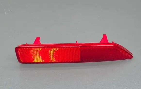 Honda CR-V Rear tail light reflector P6368R