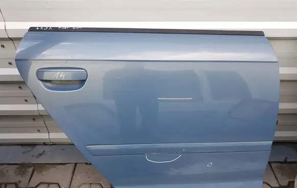 Audi A3 S3 8P Rear door 