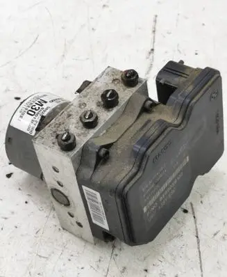 Hyundai ix35 ABS Pump 589202Y300