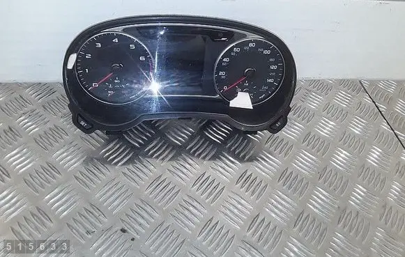 Audi A1 Speedometer (instrument cluster) a2c53321556 a2c53325382