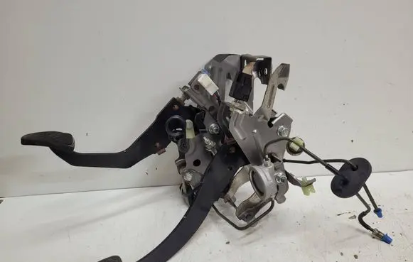 Volkswagen Transporter - Caravelle T5 Pedal assembly 00222