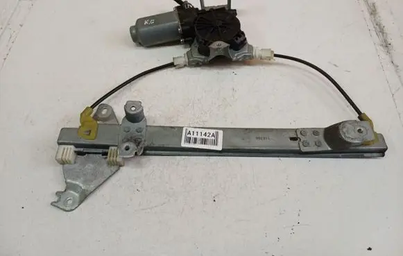 Nissan Qashqai Sliding door window regulator with motor 