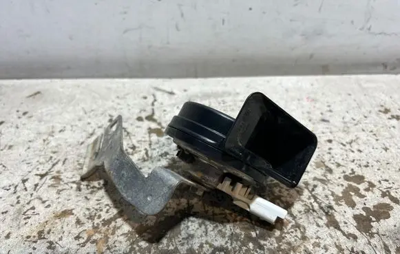Opel Grandland X Horn signal 007042