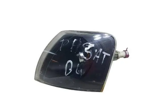 Volkswagen PASSAT B5 Front indicator light 156250KAS 156250