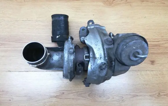 Toyota RAV 4 (XA30) Turbo E1151V4 1720126021 0A0466