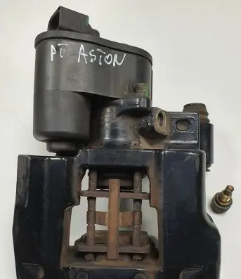 Aston Martin Rapide Rear brake caliper AD43-2K327-BA1