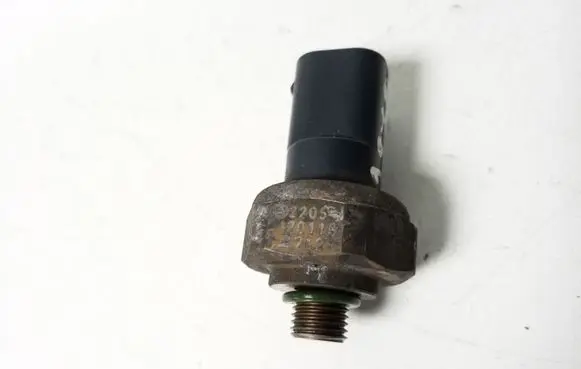 Mercedes-Benz ML W164 Air conditioning (A/C) pressure sensor A2205420118