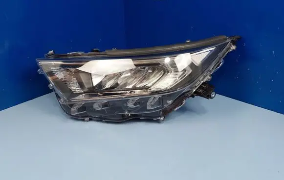 Toyota RAV 4 (XA50) Headlight/headlamp 8118542840